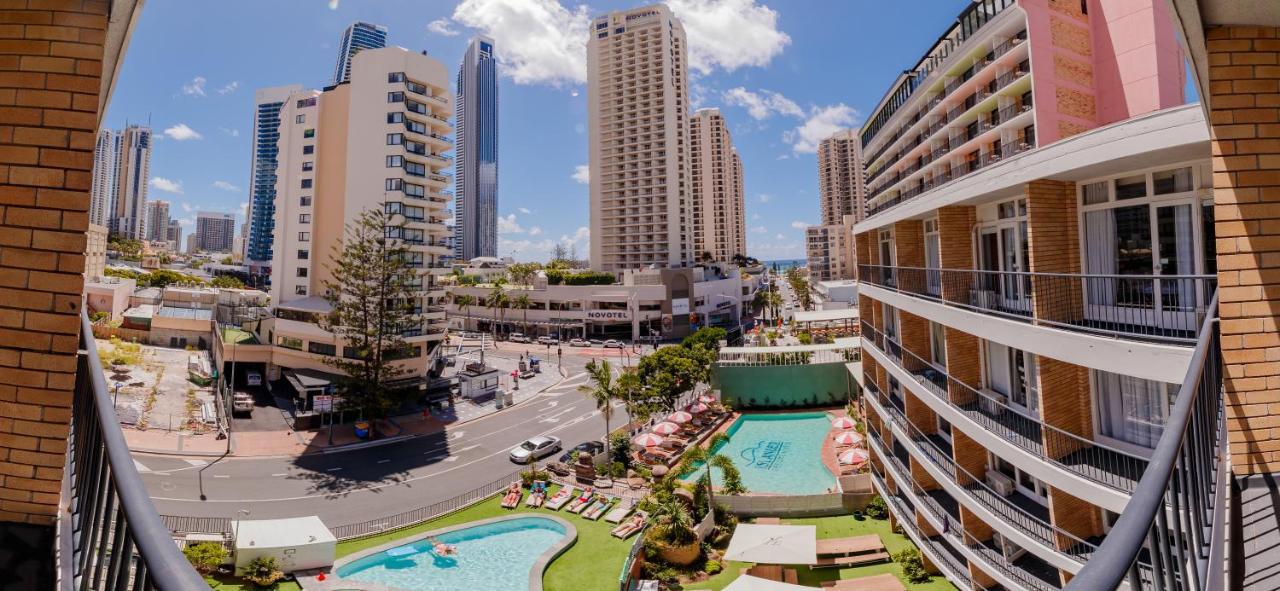 Bunk Surfers Paradise International Backpacker Hostel (Adults Only) Gold Coast Eksteriør billede